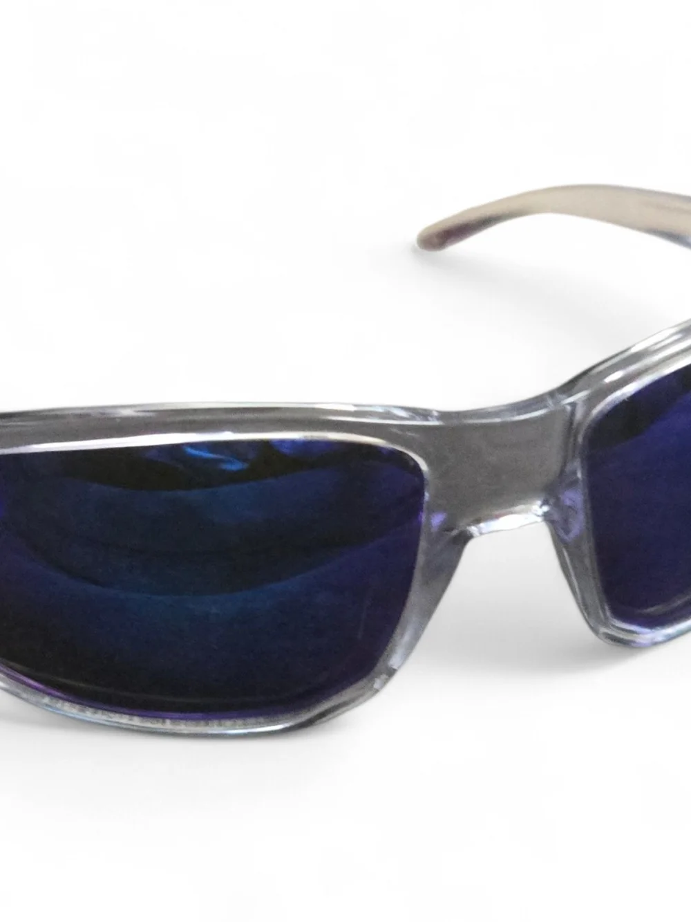 OAKLEY GIBSTON OO9449-0460 CRYSTAL AUTHENTIC EYEGLASSES W/CASE 61-17 132